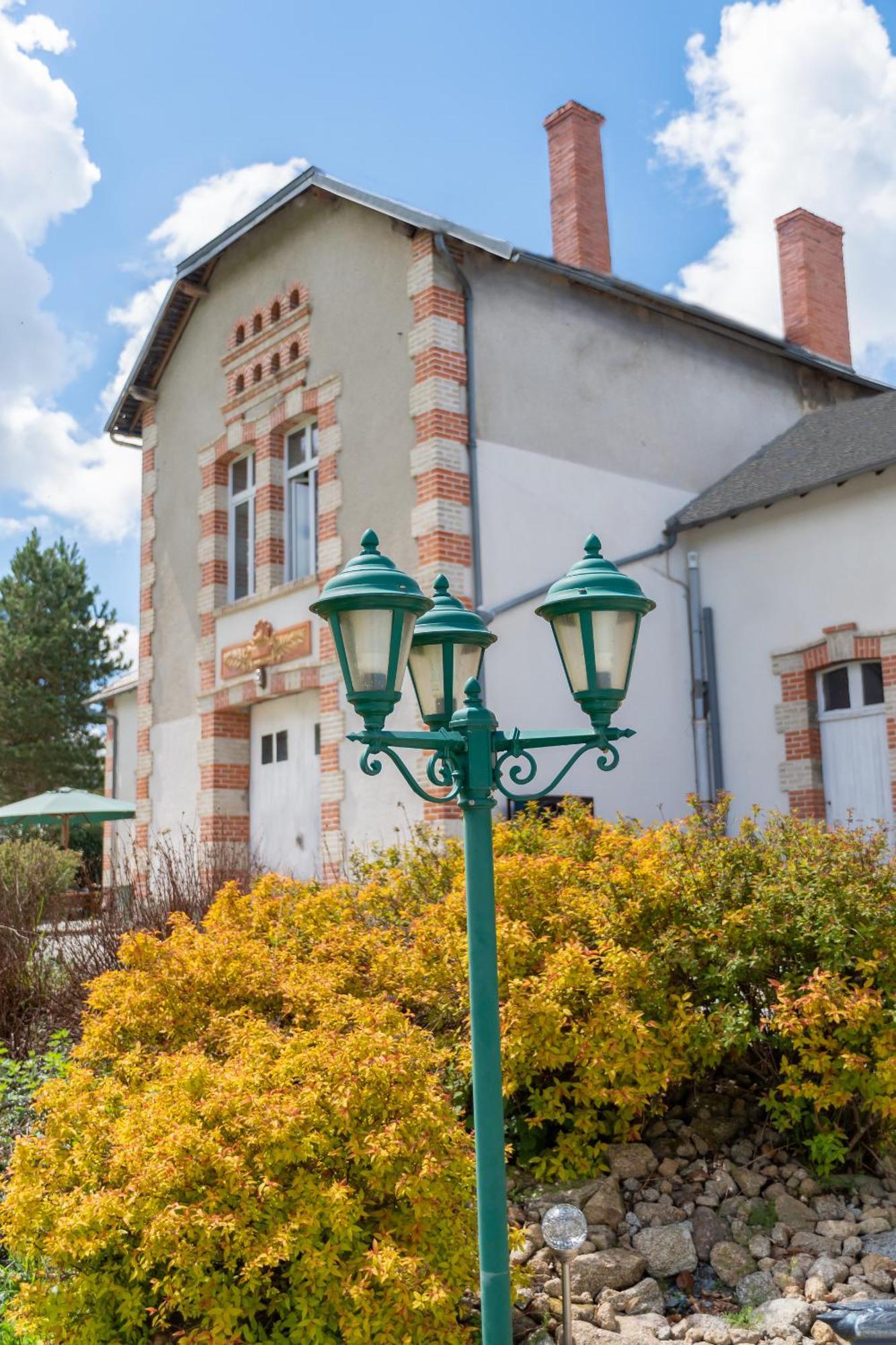 Chateau De Chazelpaud Saint-Bard Екстер'єр фото