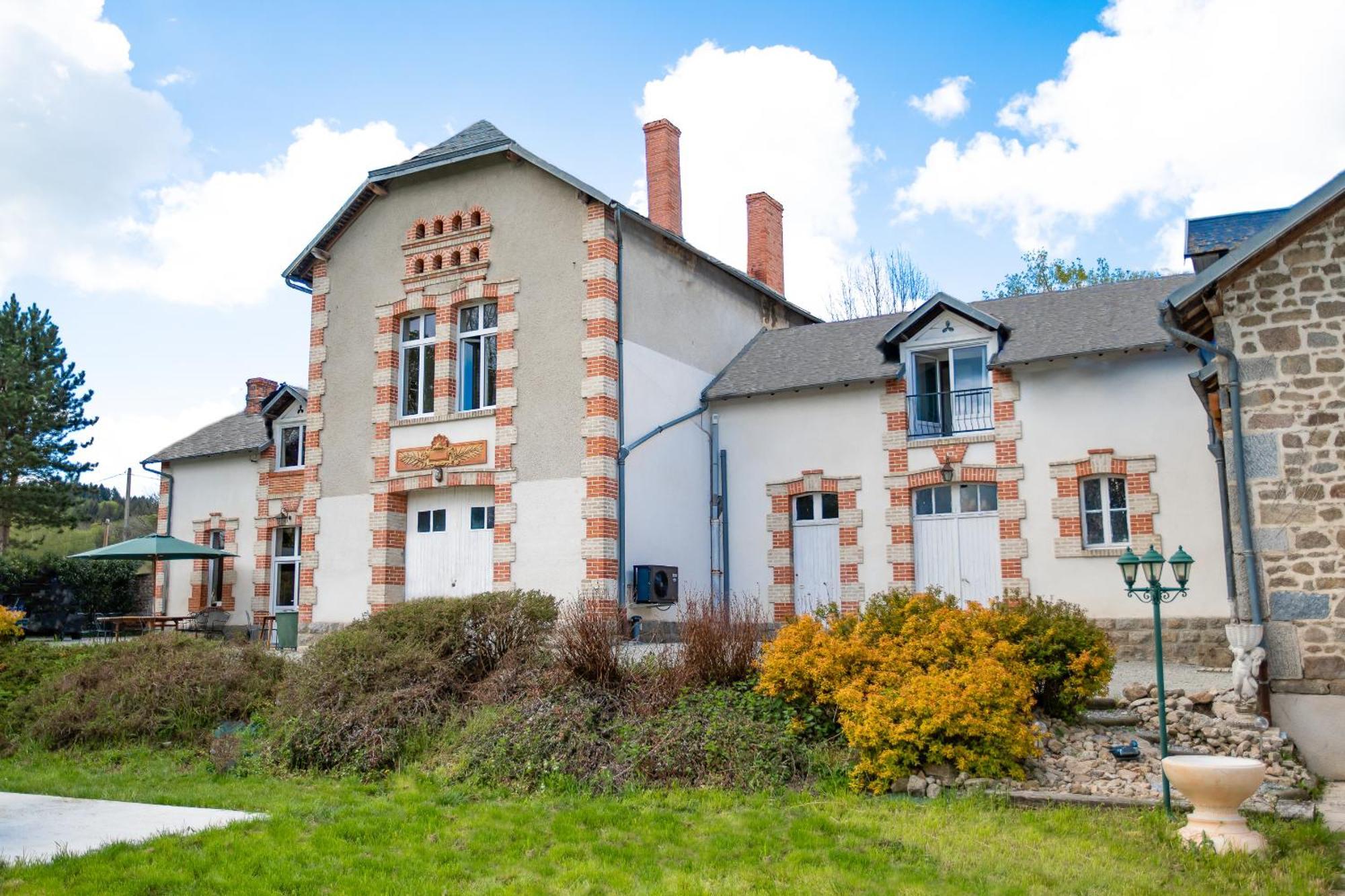 Chateau De Chazelpaud Saint-Bard Екстер'єр фото